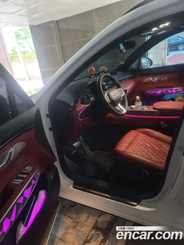 Genesis GV70 2023 Белый из Кореи, фото 2