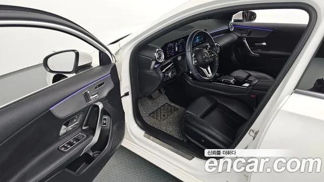 Mercedes-Benz A-Class W177 2022 Белый из Кореи, фото 2