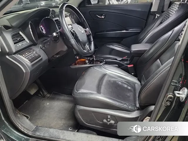 Ssangyong Tivoli Armor 2018 Темно-зеленый из Кореи, фото 2