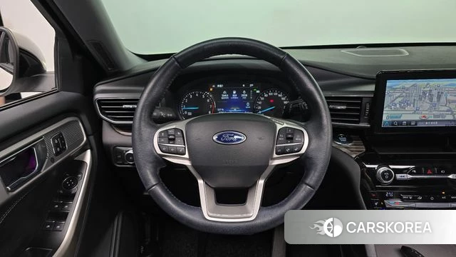 Ford Explorer 6th Generation 2021 Белый из Кореи, фото 2