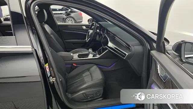 Audi A6 (C8) id 2901105 из Кореи 2