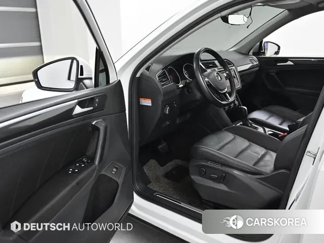 Volkswagen Tiguan second Generation 2019 Белый из Кореи, фото 2