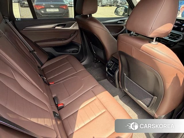 BMW X3 (G01) 2024 Серебристо-серый из Кореи, фото 2