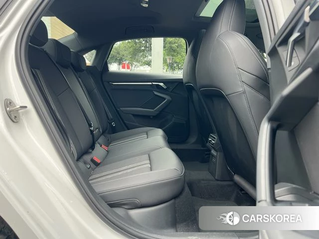 Audi A3 2024 Белый из Китая, фото 2