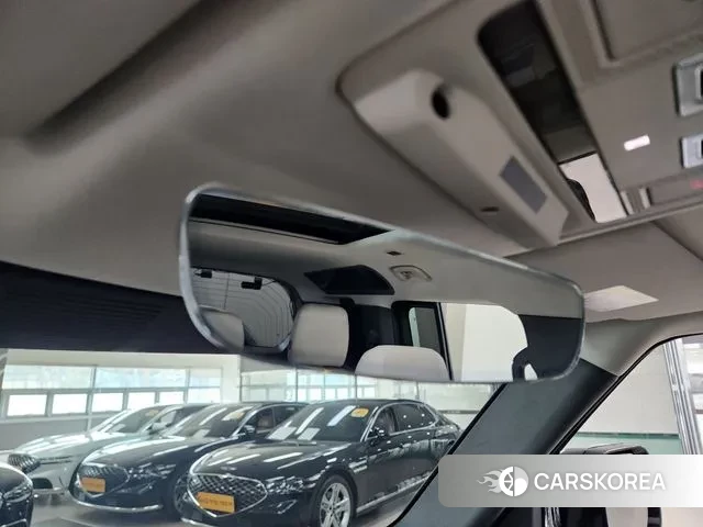 Land Rover Defender (L663) 2023 Коричневый из Кореи, фото 2