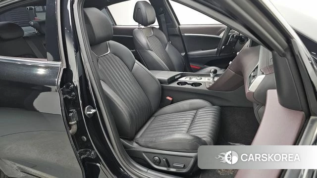 Genesis G70 2019 Черный из Кореи, фото 2