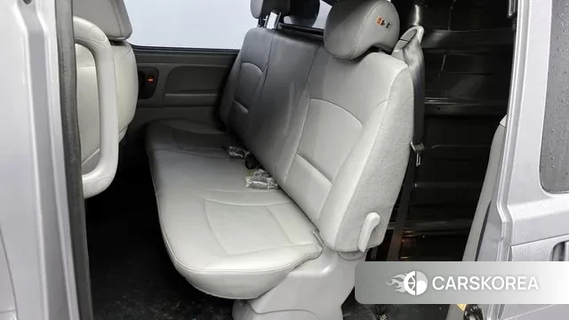 Hyundai The New Grand Starex 2021 Серебряный из Кореи, фото 2