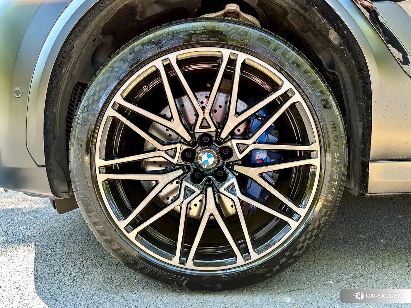BMW X6 M 2025 Черный из Китая, фото 2