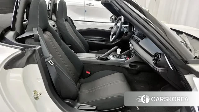 Mazda MX-5 MIATA 2021 Белый из Кореи, фото 2