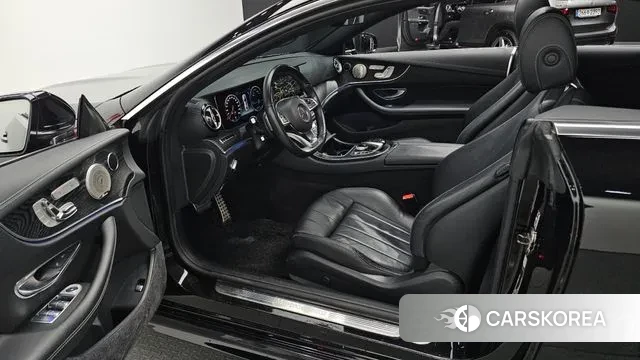 Mercedes-Benz E-Class W213 2018 Черный из Кореи, фото 2