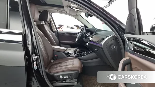 BMW X3 (G01) 2020 Черный из Кореи, фото 2