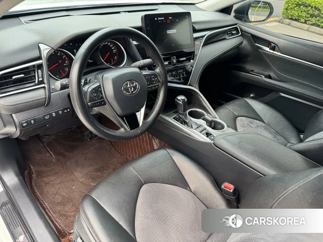 Toyota Camry 2021 Белый из Китая, фото 2