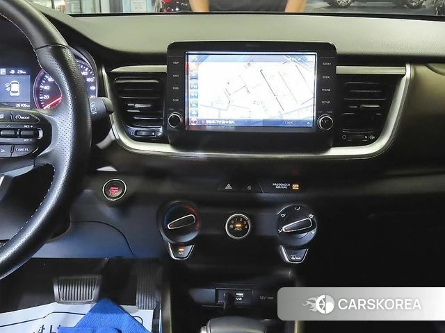 Kia Stonic 2018 Белый из Кореи, фото 2