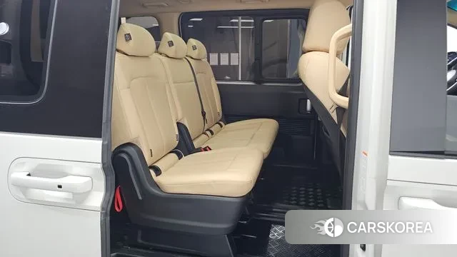 Hyundai Staria 2024 Белый из Кореи, фото 2