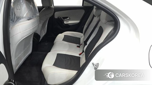 Mercedes-Benz A-Class W177 2020 Белый из Кореи, фото 2