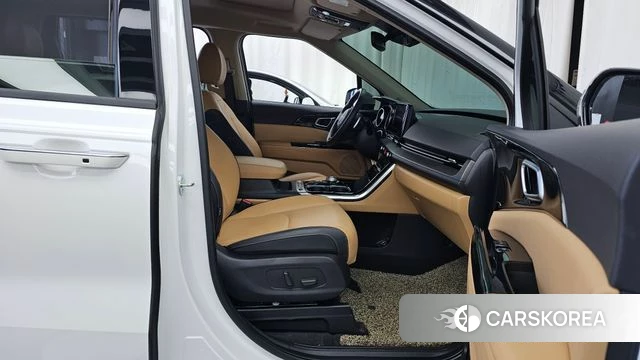 Kia Carnival 4th generation 2023 Белый из Кореи, фото 2
