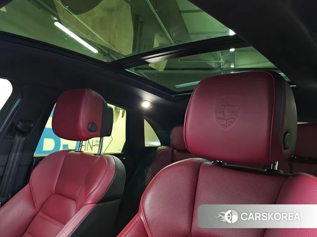 Porsche Macan 2022 Черный из Кореи, фото 2