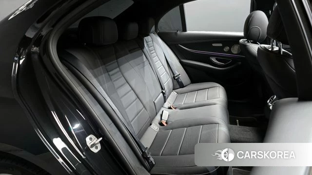 Mercedes-Benz E-Class W213 2022 Черный из Кореи, фото 2