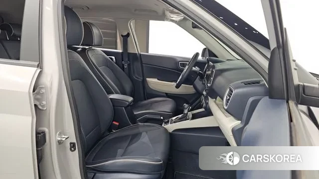 Hyundai Venue 2021 Серый из Кореи, фото 2