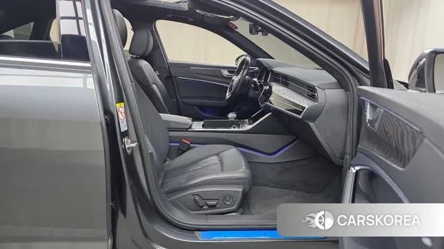 Audi A6 (C8) 2020 Серый из Кореи, фото 2