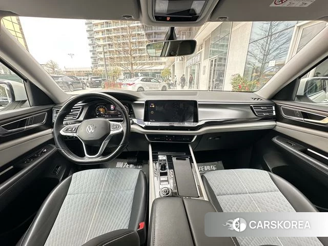 Volkswagen Tourang 2022 Серебристо-серый из Китая, фото 2