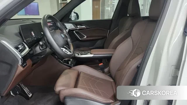 BMW X1 (U11) 2023 Белый из Кореи, фото 2