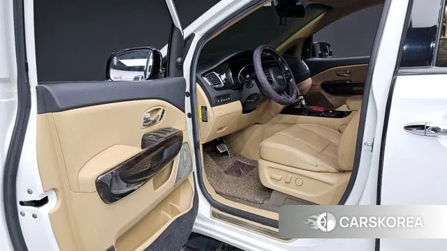 Kia The New Carnival 2018 Белый из Кореи, фото 2