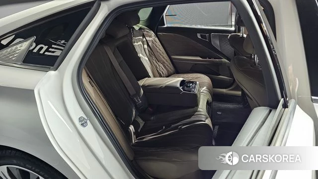 Kia K8 Hybrid 2022 Белый из Кореи, фото 2