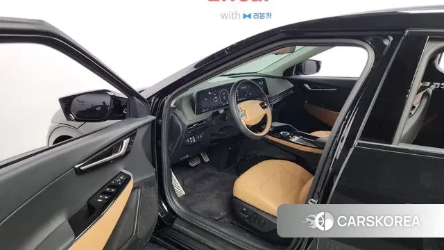 Kia EV6 2022 Черный из Кореи, фото 2