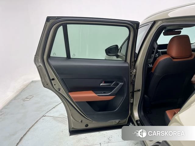 Mazda CX-50 line also 2023 Желтый из Китая, фото 2