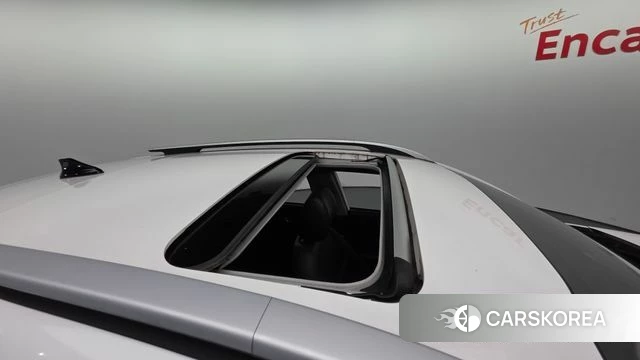 Kia Stonic 2018 Белый из Кореи, фото 2