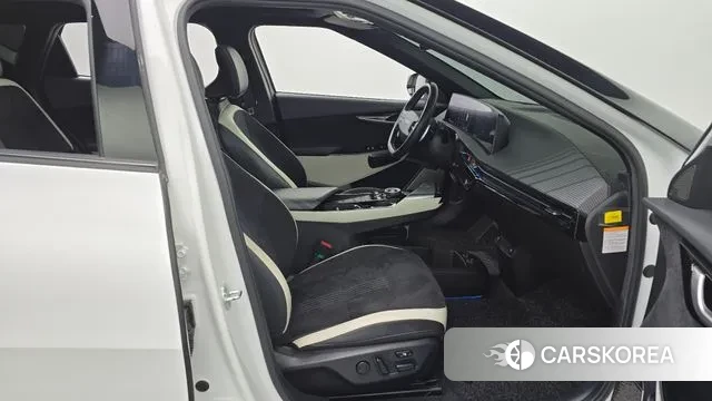 Kia EV6 2022 Белый из Кореи, фото 2