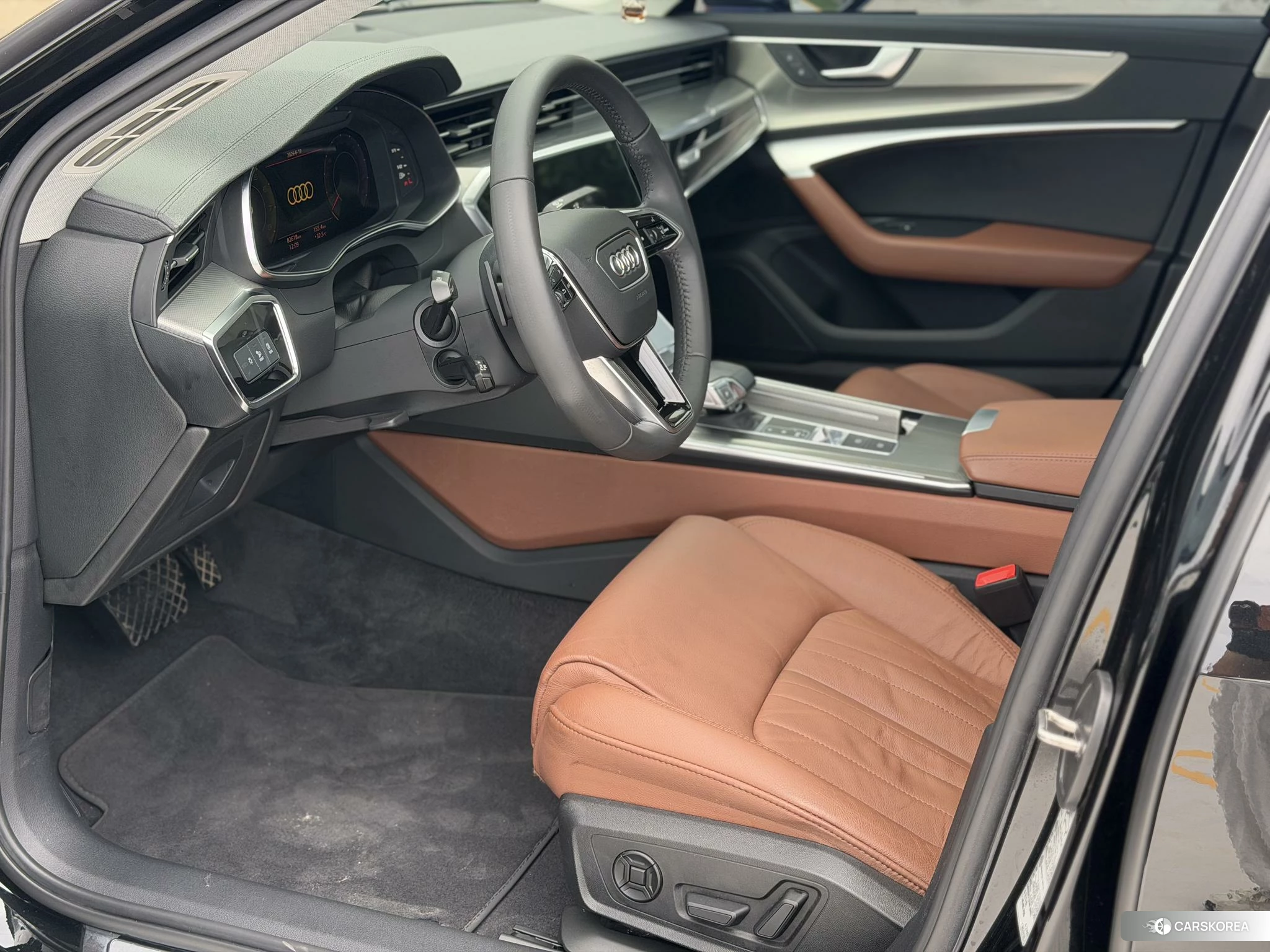 Audi A6L 2020 Черный из Китая, фото 2
