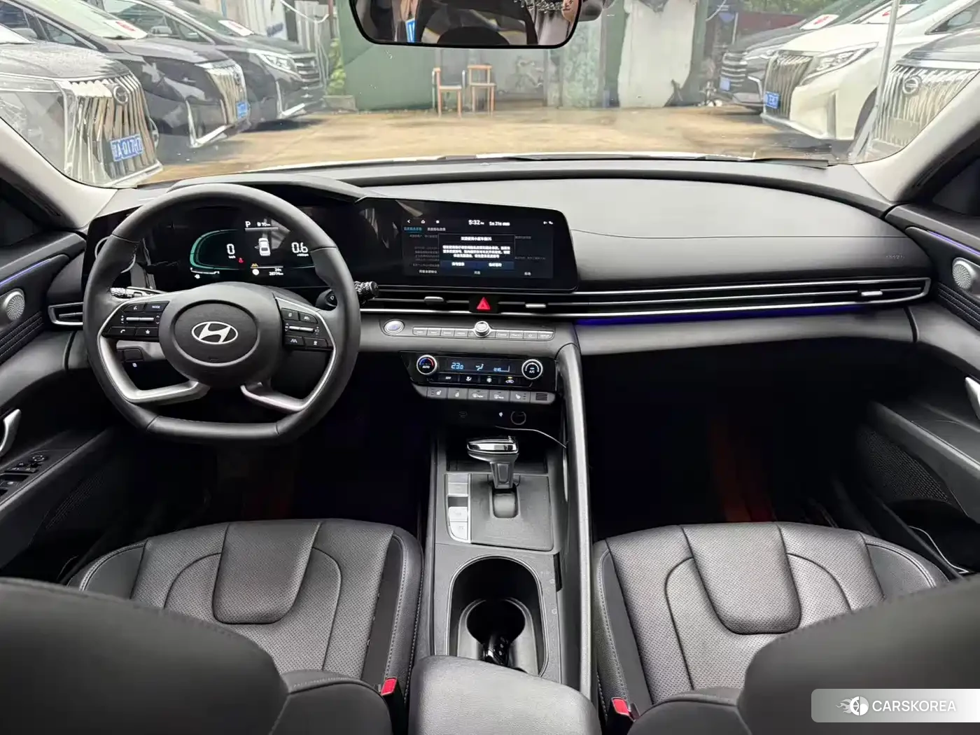 Hyundai Elantra 2024 Белый из Китая, фото 2