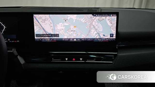 BMW 5 Series (G60) 2023 Черный из Кореи, фото 2