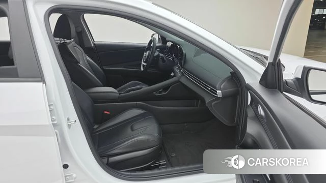 Hyundai Avante (CN7) 2022 Белый из Кореи, фото 2