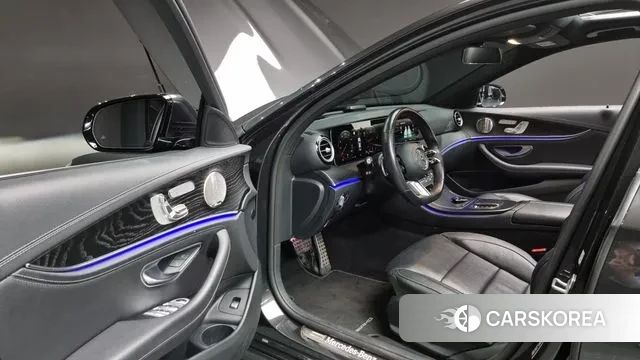 Mercedes-Benz E-Class W213 2022 Серый из Кореи, фото 2