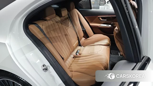 Mercedes-Benz E-Class W214 2026 Белый из Кореи, фото 2