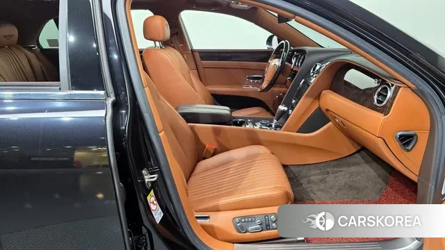 Bentley Flying Spur 2nd Generation 2018 Черный из Кореи, фото 2