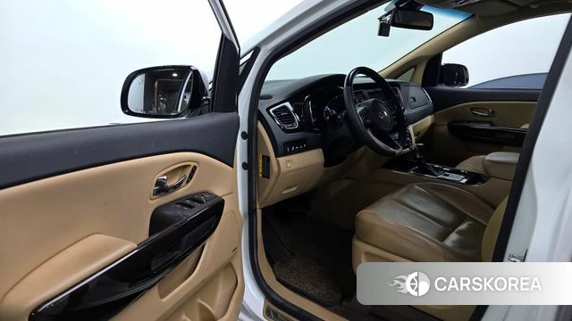 Kia The New Carnival 2018 Белый из Кореи, фото 2