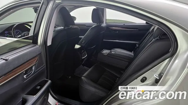 Lexus New ES300h 2018 Серебряный из Кореи, фото 2