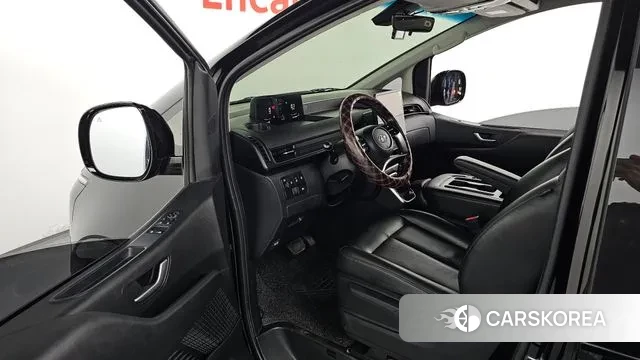 Hyundai Staria 2022 Черный из Кореи, фото 2