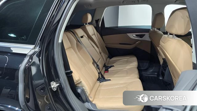 Audi Q7 (4M) 2023 Черный из Кореи, фото 2