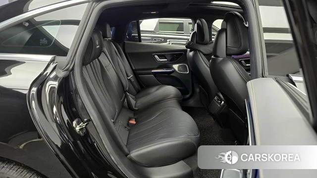 Mercedes-Benz EQE V295 2022 Черный из Кореи, фото 2