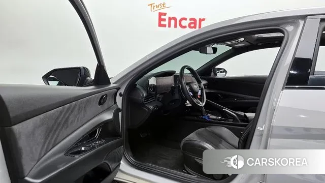 Hyundai Avante (CN7) 2021 Серебристо-серый из Кореи, фото 2