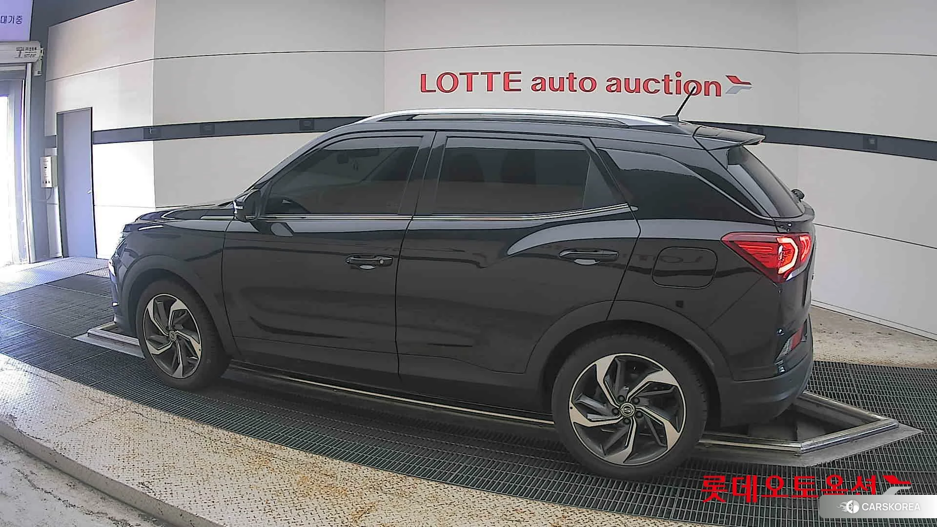 SsangYong Korando 2020 Черный из Кореи, фото 2
