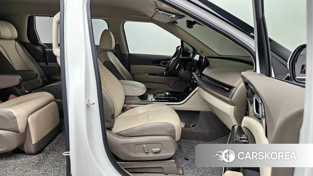Kia Carnival 4th generation 2021 Белый из Кореи, фото 2