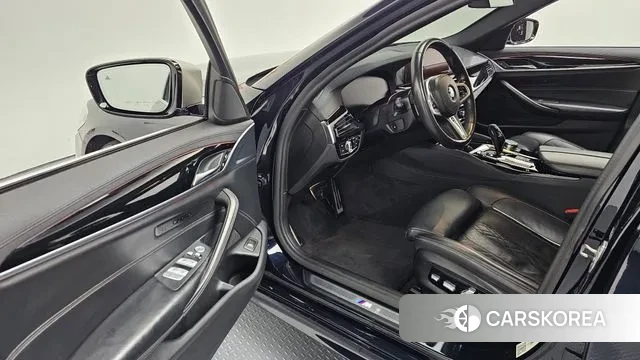 BMW 5 Series (G30) 2020 Синий из Кореи, фото 2