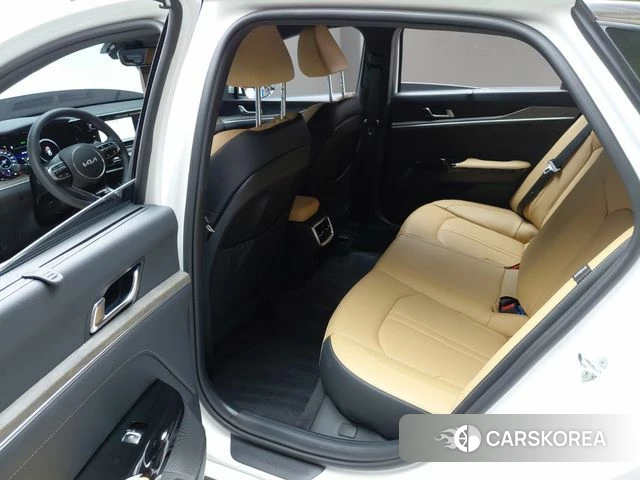 Kia K5 3rd generation 2022 Белый из Кореи, фото 2