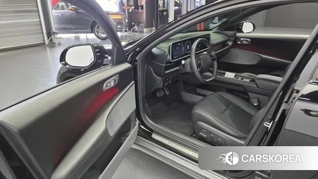 Hyundai Ionic 6 2022 Черный из Кореи, фото 2